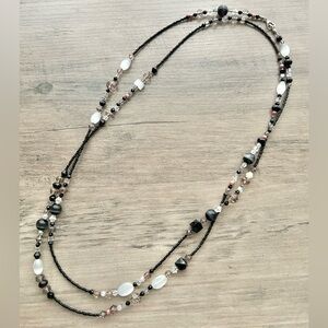 Vintage Black and White Faux Cat’s Eye Beaded Necklace